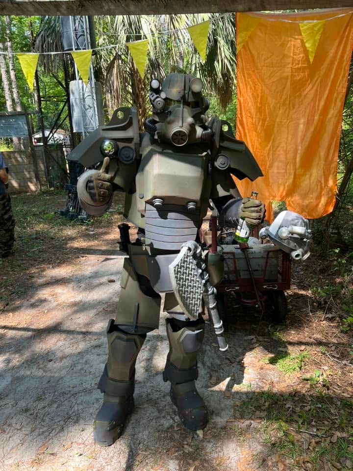 Brotherhood of Steel power armor at a MindGame Productions event